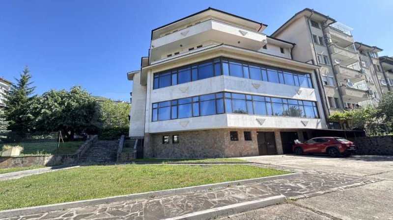 Издаје се  Индустријска зграда регион Пловдив , Карлово , 1300 м2 | 89484712 - слика [9]