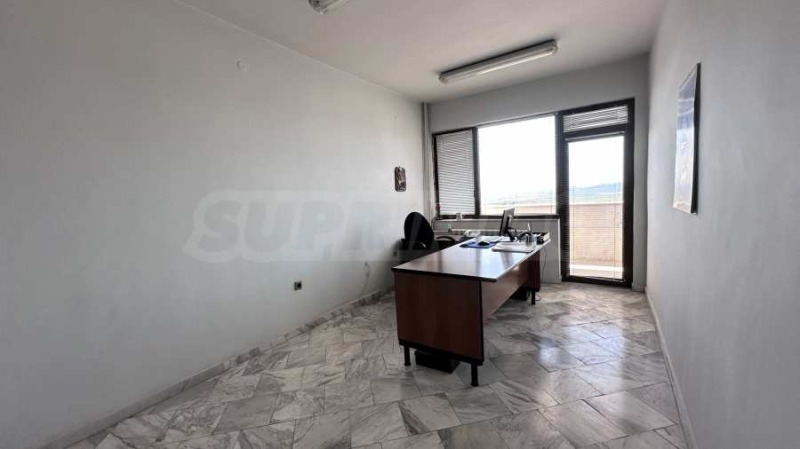 Издаје се  Индустријска зграда регион Пловдив , Карлово , 1300 м2 | 89484712 - слика [5]