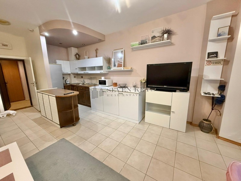 Издаје се  1 спаваћа соба Варна , Бриз , 90 м2 | 69485988 - слика [2]