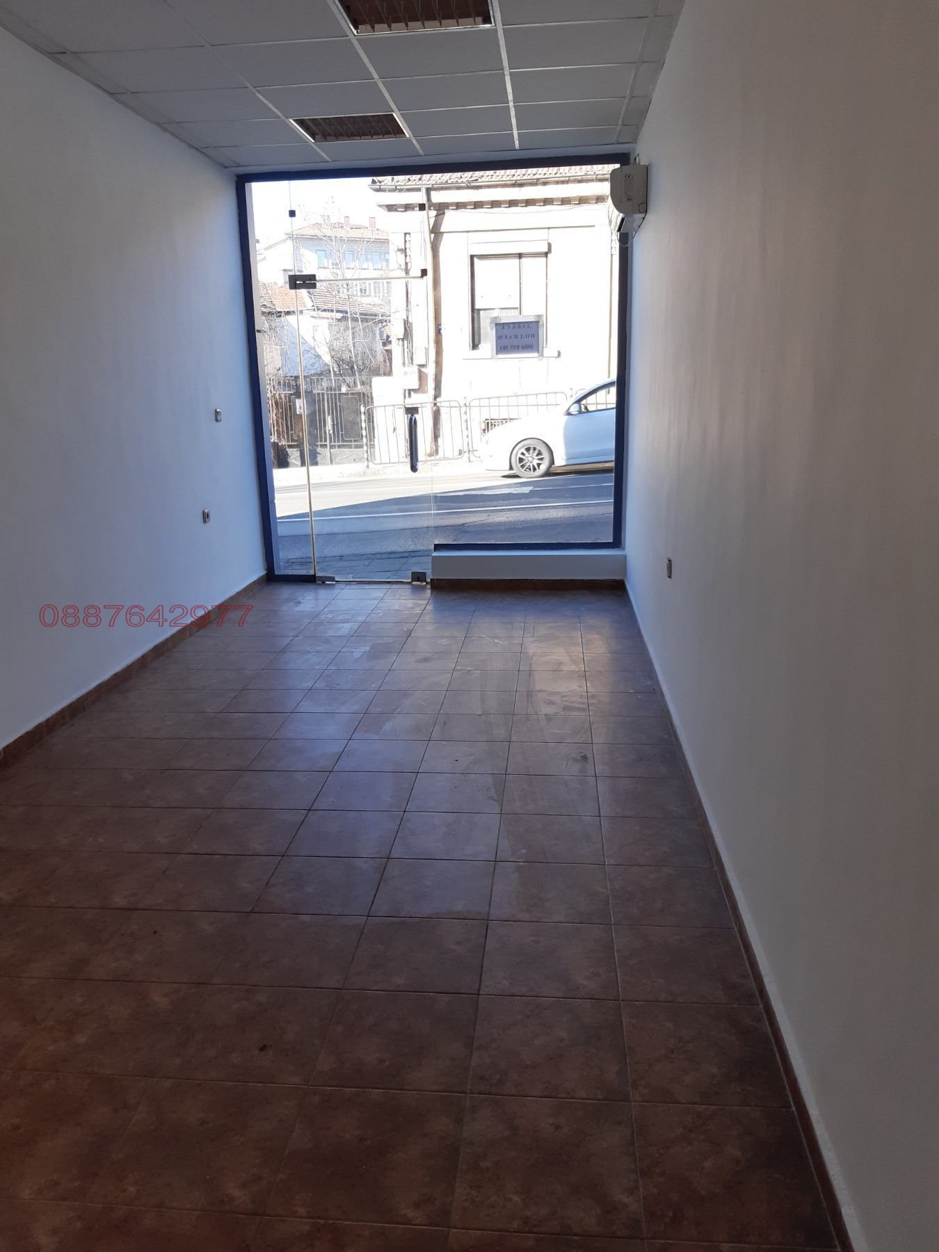 Дава под наем МАГАЗИН, гр. Хасково, Център, снимка 3 - Магазини - 53852596