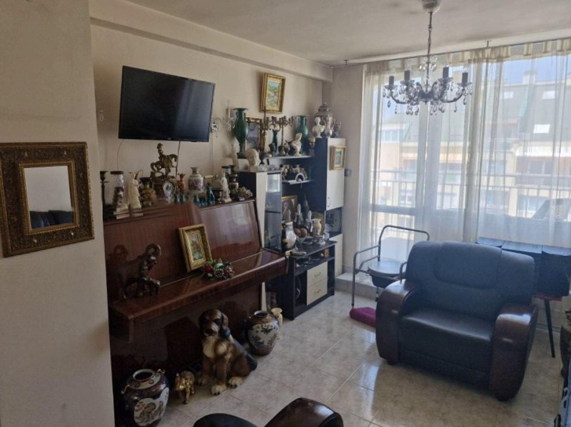 K pronájmu  2 ložnice Sofia , Mladost 1 , 80 m2 | 24644207 - obraz [2]