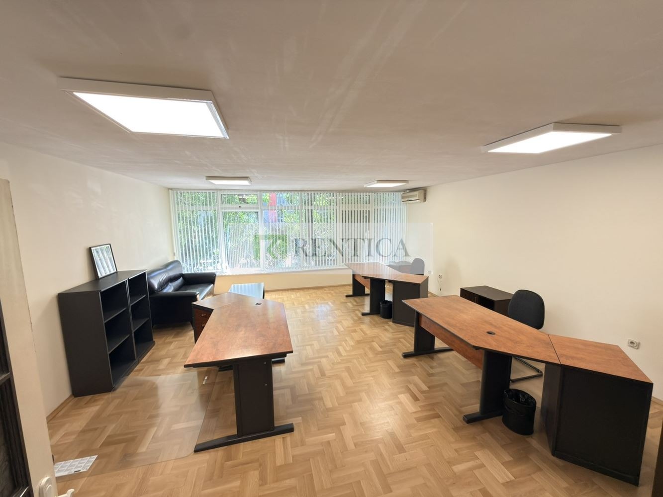 Дава под наем ОФИС, гр. Варна, Лятно кино Тракия, снимка 2 - Офиси - 54529582