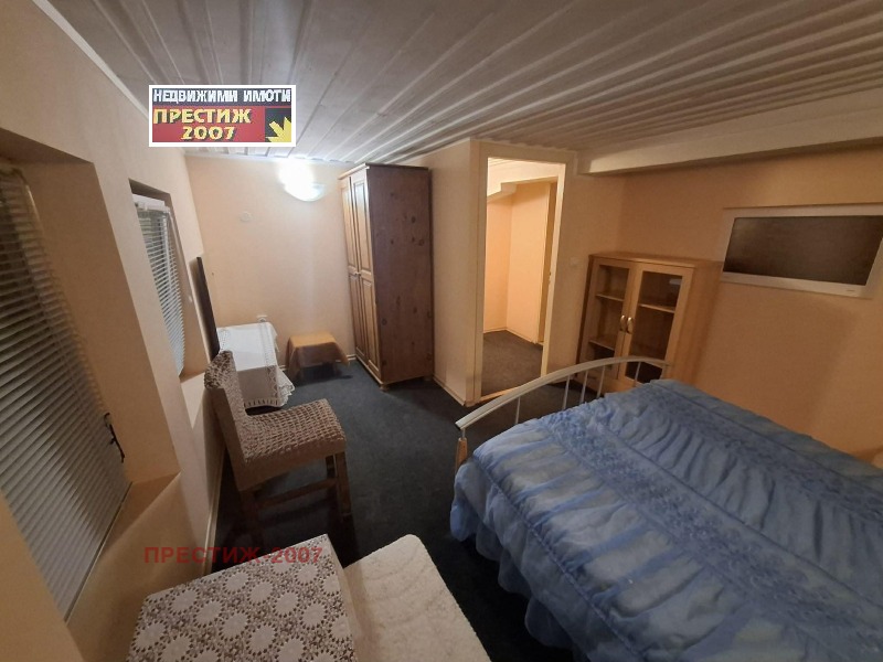 Дава под наем 3-СТАЕН, гр. Шумен, Гривица, снимка 11 - Апартаменти - 52313336