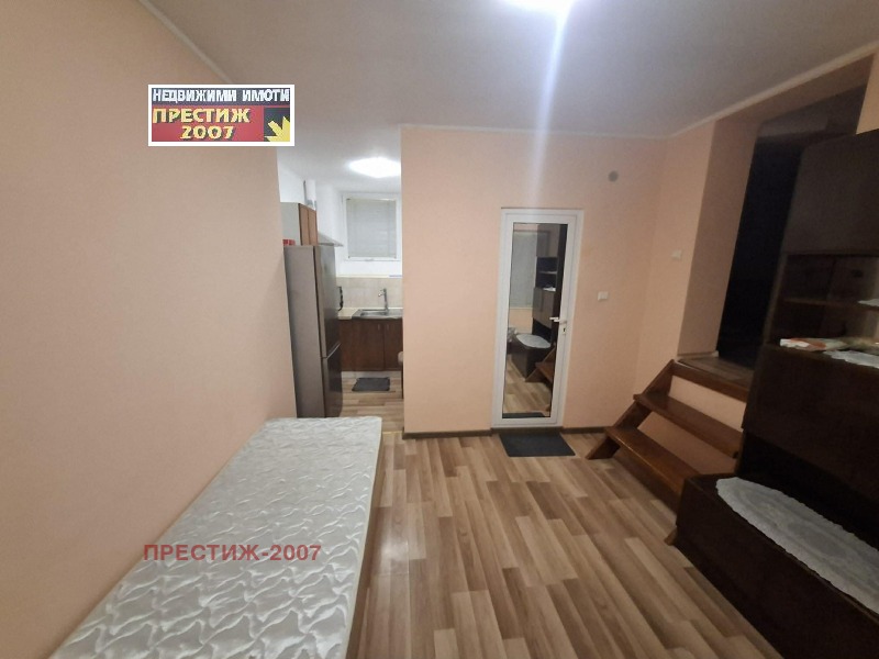 Дава под наем 3-СТАЕН, гр. Шумен, Гривица, снимка 10 - Апартаменти - 52313336