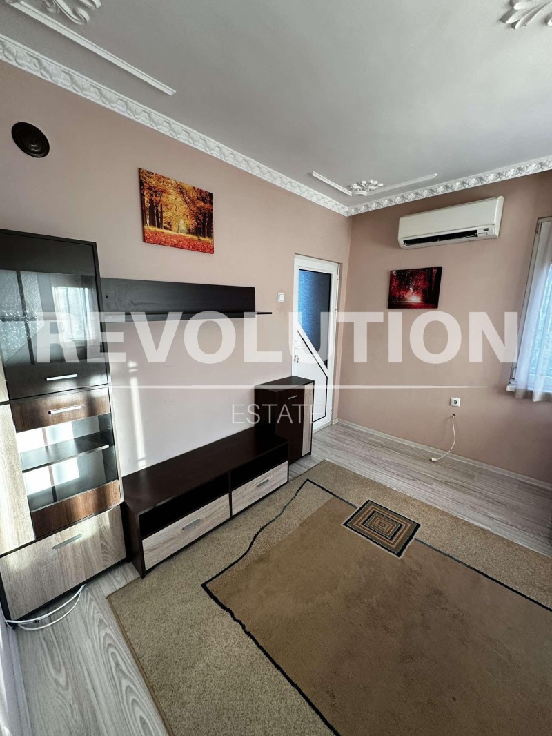 Дава под наем ЕТАЖ ОТ КЪЩА, гр. Варна, Цветен квартал, снимка 2 - Етаж от къща - 52989918