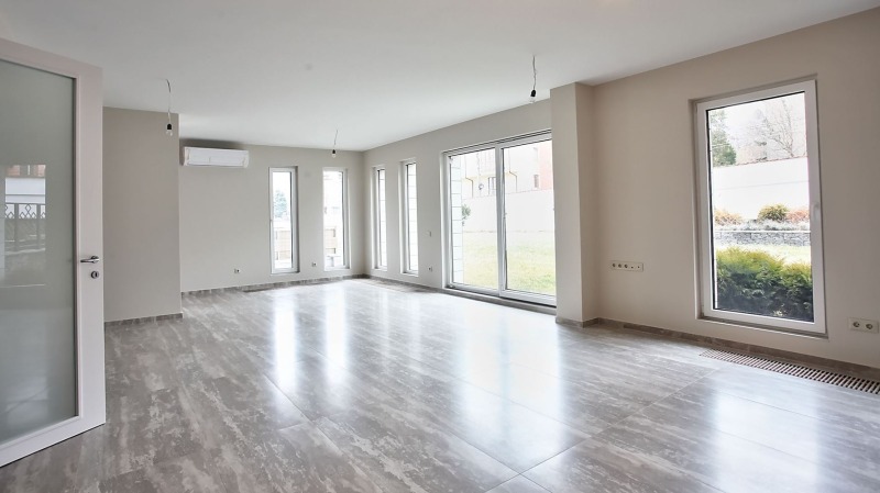 Para alugar  3 quartos Sofia , Dragalevci , 230 m² | 49536613