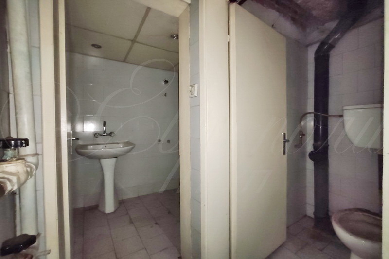 De inchiriat  Cladire industriala Sofia , Lozeneț , 136 mp | 54303681 - imagine [3]