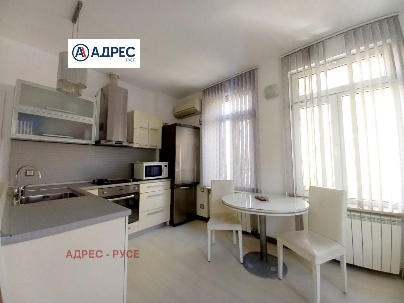 For Rent  1 bedroom Ruse , Tsentar , 55 sq.m | 61238209