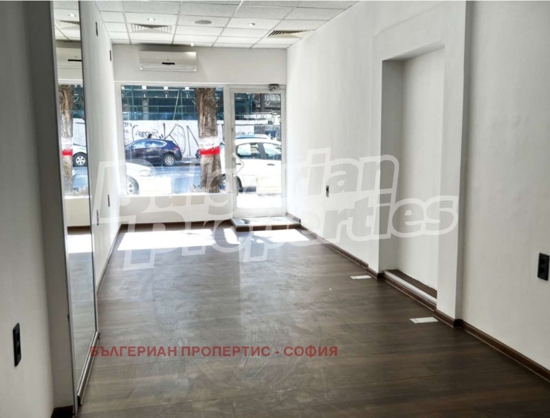 Til leje  Butik Sofia , Tsentar , 24 kvm | 96047621 - billede [3]