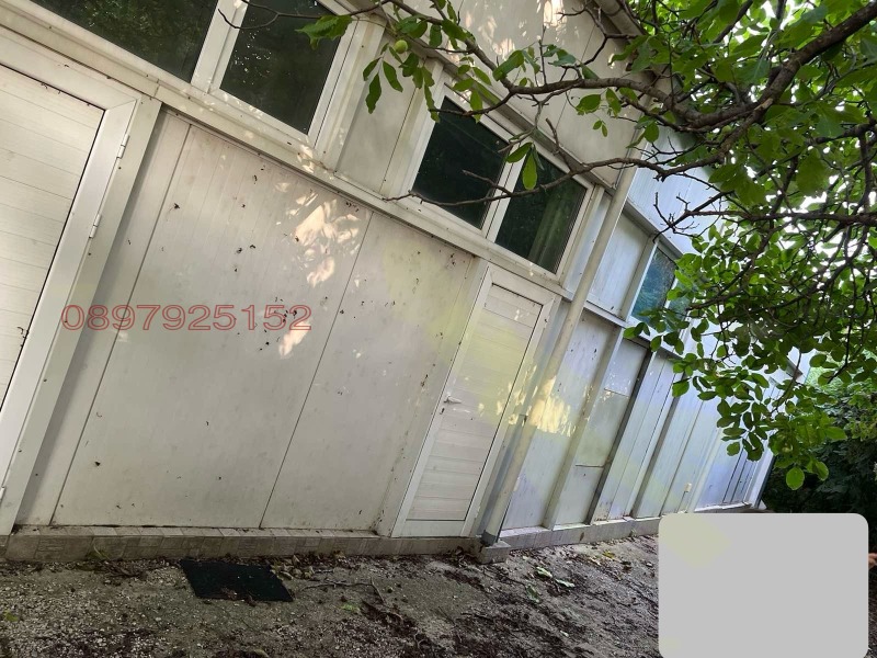Дава под Наем ПРОМ. ПОМЕЩЕНИЕ в област Стара Загора, гр. Крън - 200 кв.м / 650 € » 1 271.29 лв.