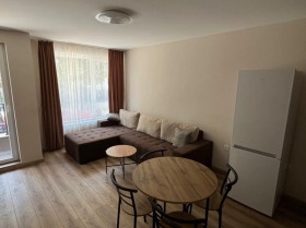 1 chambre Kyutchouk Parij, Plovdiv 1