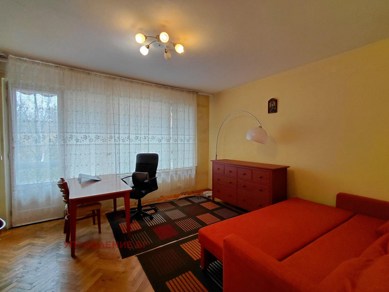 Дава под наем 2-СТАЕН, гр. София, Свобода, снимка 2 - Апартаменти - 52488888