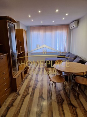 1 chambre Konfouto, Varna 1