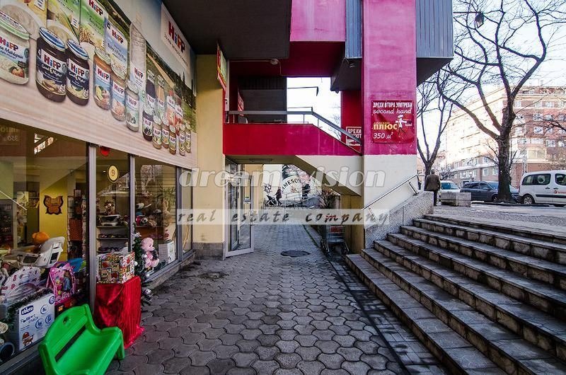 Дава под наем МАГАЗИН, гр. София, Център, снимка 2 - Магазини - 53380712