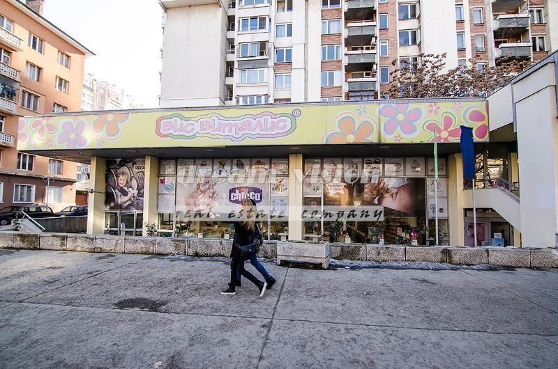 Дава под наем МАГАЗИН, гр. София, Център, снимка 2 - Магазини - 53380712