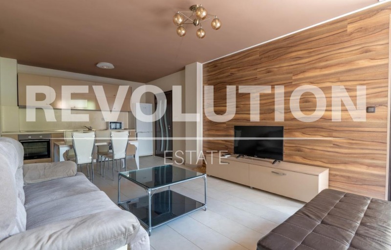 För uthyrning  2 sovrum Plovdiv , Mladejki Halm , 90 kvm | 28721856
