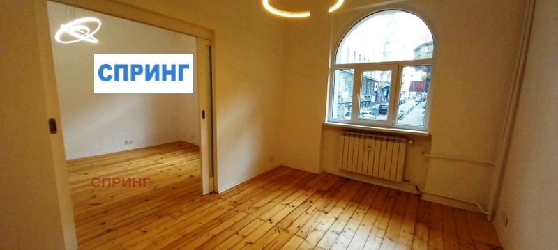 Дава под наем 3-СТАЕН, гр. София, Център