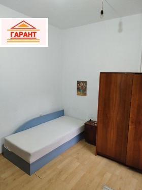 Studio Sjirok tsentar, Pleven 1