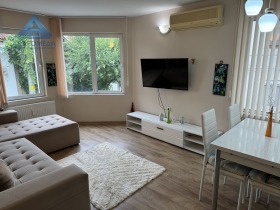 2 bedroom Idealen tsentar, Pleven 1