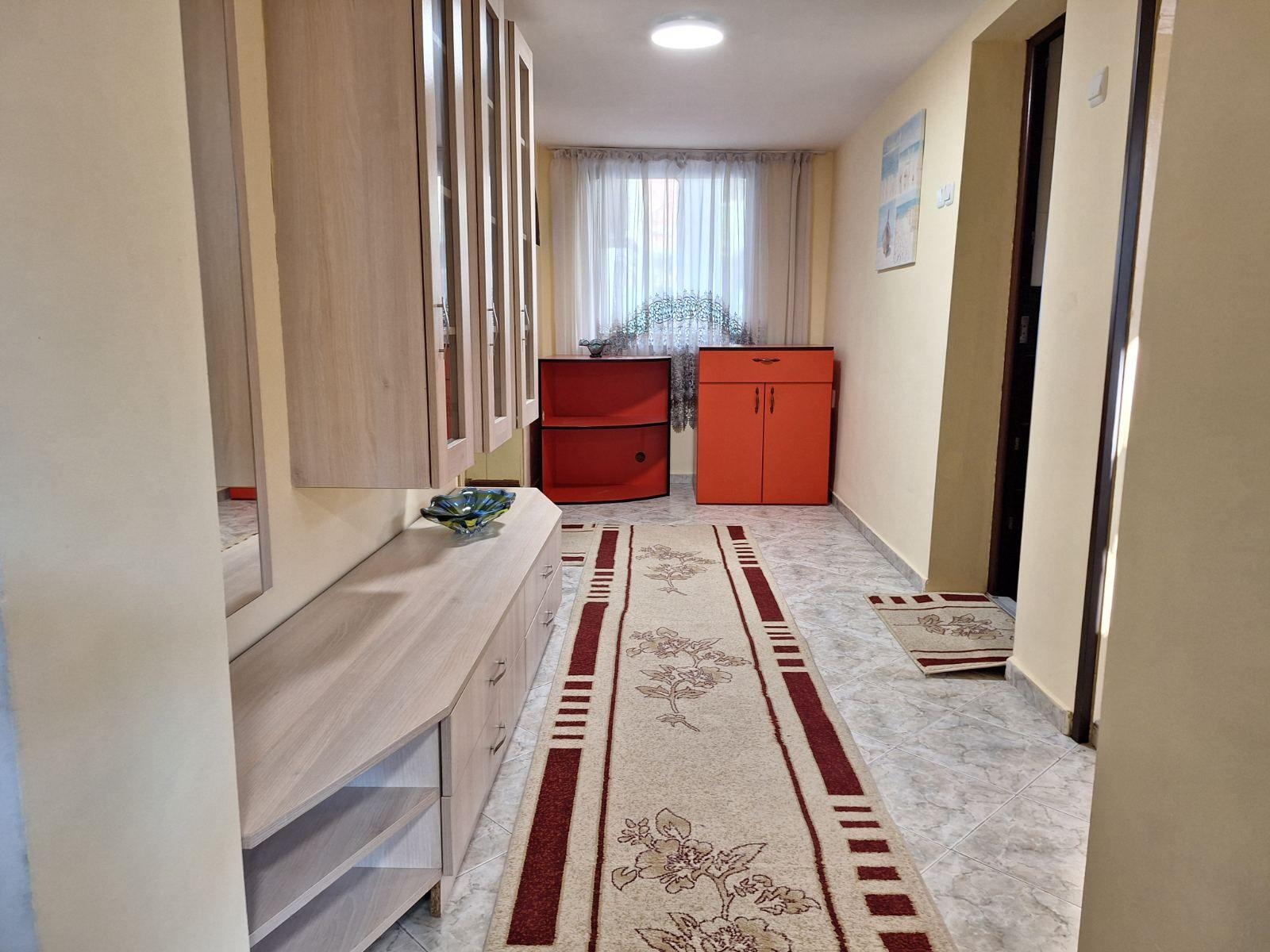 Дава под наем ЕТАЖ ОТ КЪЩА, гр. Варна, Христо Ботев, снимка 9 - Етаж от къща - 54777341