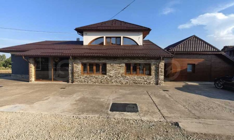 Do wynajęcia  Dom region Widin , Kutowo , 150 mkw | 74268466 - obraz [2]