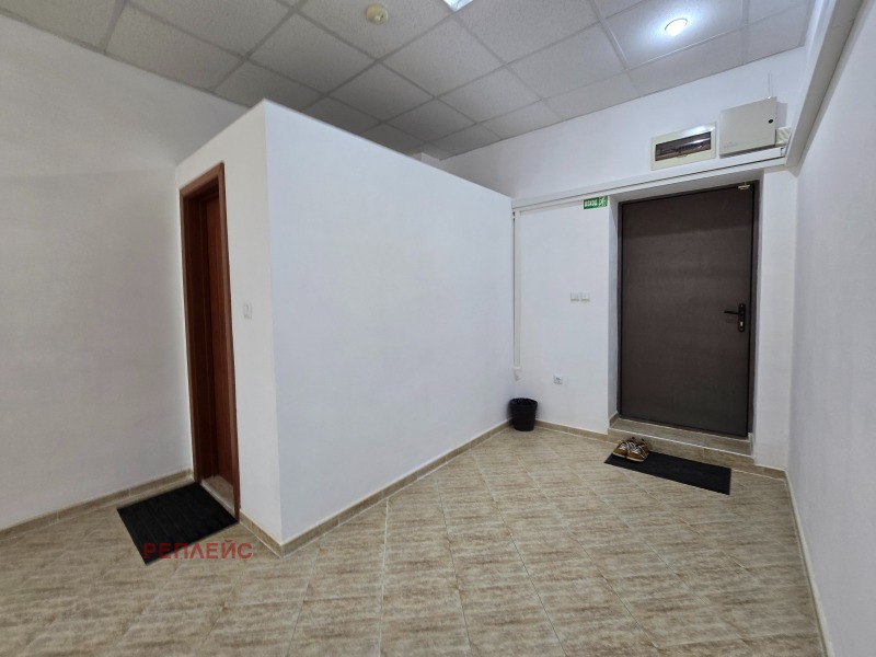 Da affittare  Negozio Varna , Levski 1 , 75 mq | 36719686 - Immagine [5]