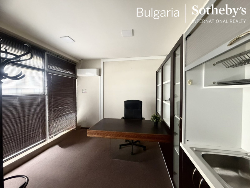 Дава под наем МАГАЗИН, гр. София, Витоша, снимка 7 - Магазини - 53379205