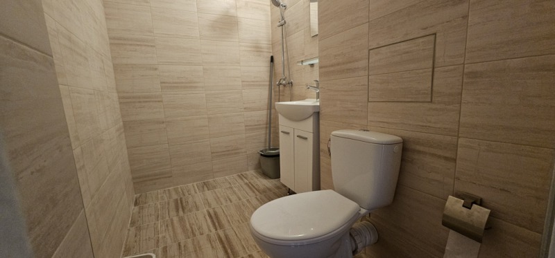 Дава под наем 2-СТАЕН, гр. София, Света Троица, снимка 8 - Апартаменти - 53509090