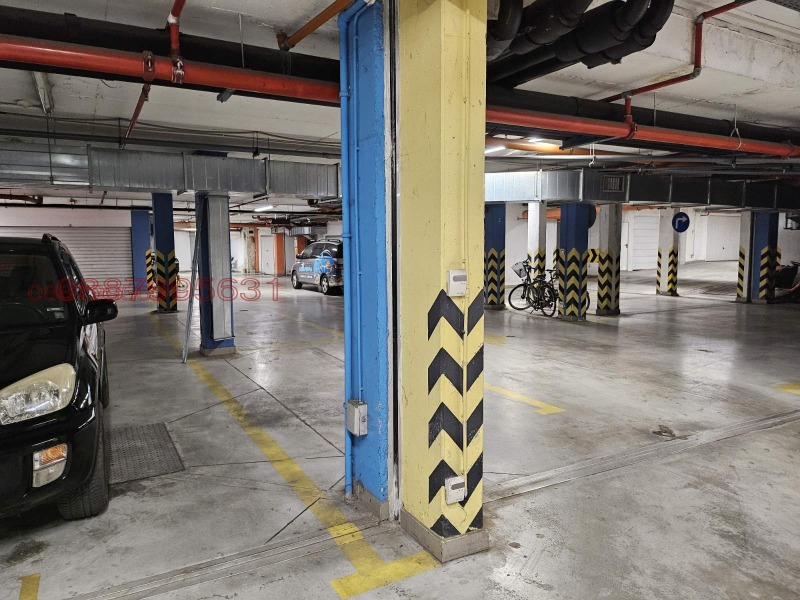 Дава под наем ГАРАЖ, ПАРКОМЯСТО, гр. Пловдив, Център