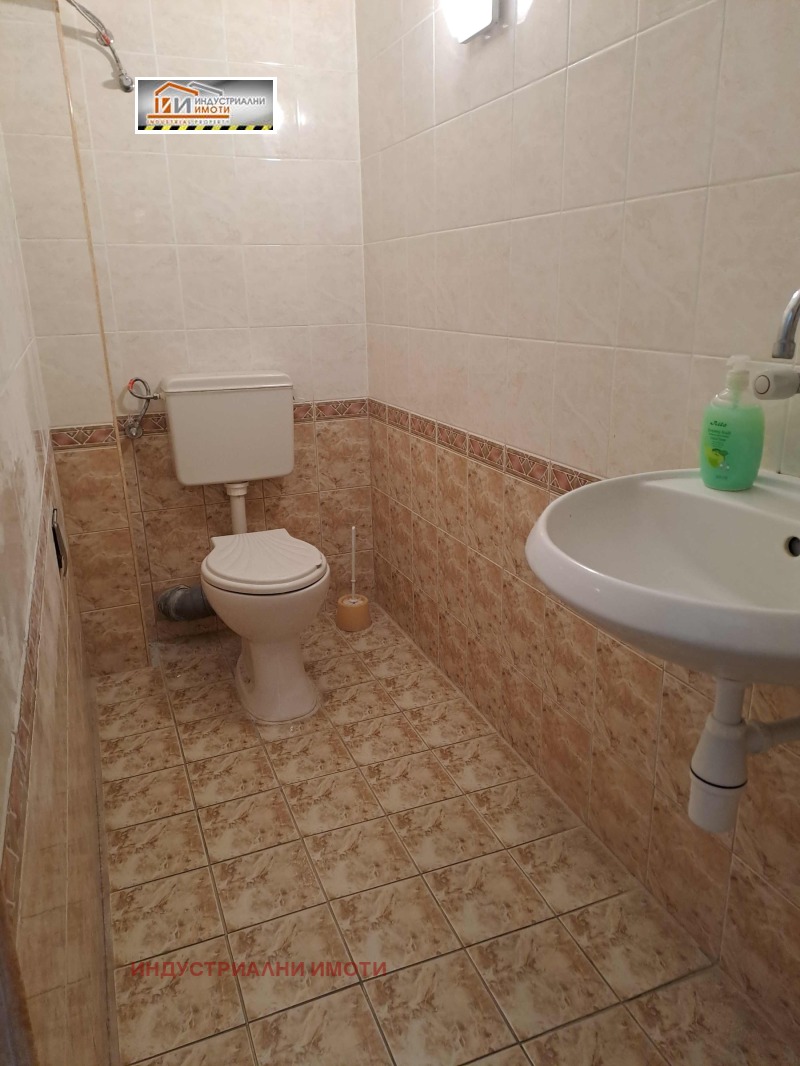 Do wynajęcia  Budynek przemysłowy Plowdiw , Industrialna zona - Jug , 150 mkw | 21208070 - obraz [4]