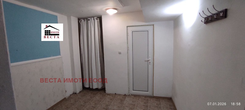 Дава под наем АТЕЛИЕ, ТАВАН, гр. Варна, Колхозен пазар, снимка 7 - Апартаменти - 53240882