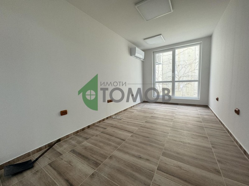 Дава под Наем ОФИС в град Шумен, Център - 25 кв.м / 205 € » 400.95 лв., ИМОТИ ТОМОВ