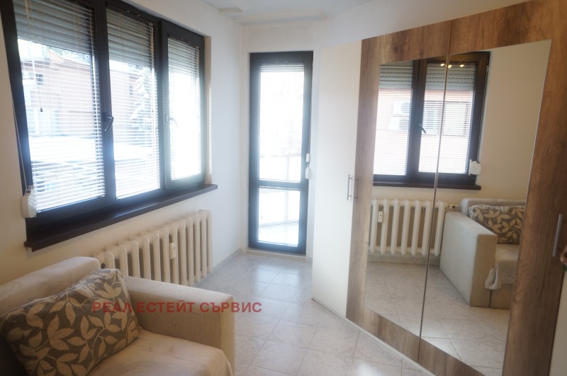 Zu vermieten  1 Schlafzimmer Sofia , Geo Milew , 55 qm | 66386342 - Bild [4]
