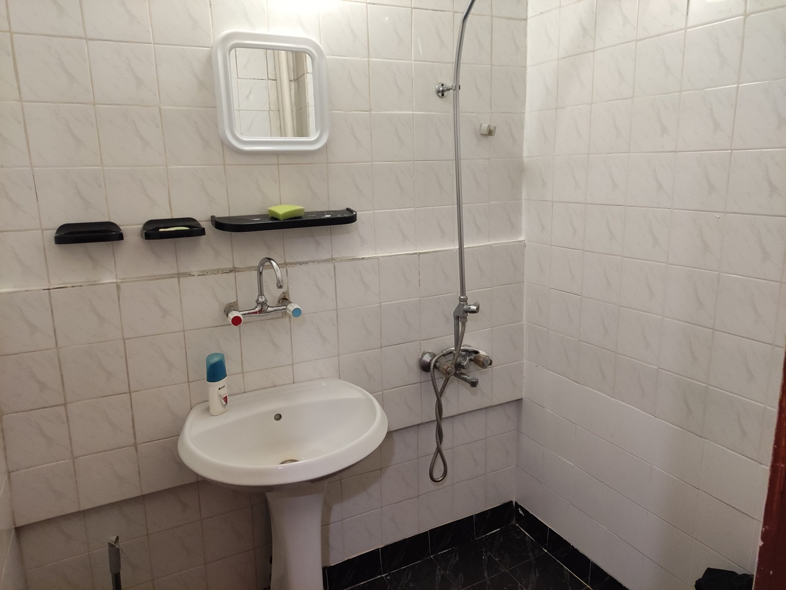 Дава под наем 2-СТАЕН, гр. София, Дружба 1, снимка 7 - Апартаменти - 53987533