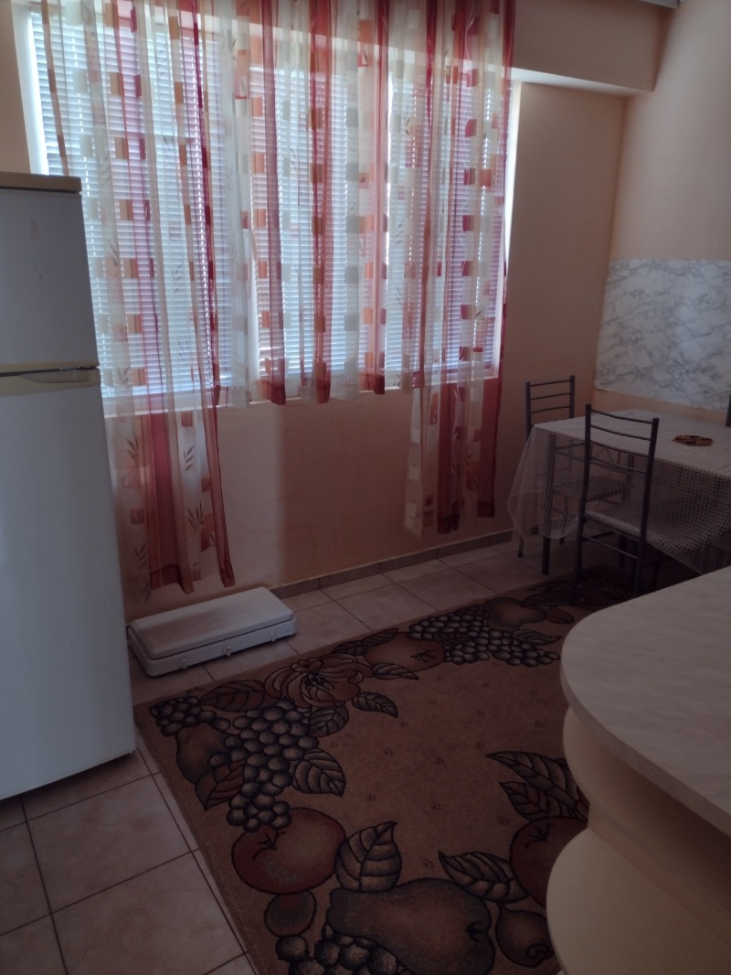 Дава под наем  3-стаен град Разград , Орел , 78 кв.м | 23198398 - изображение [4]