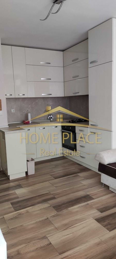 Te huur  1 slaapkamer Varna , Kajsieva gradina , 60 m² | 68783425