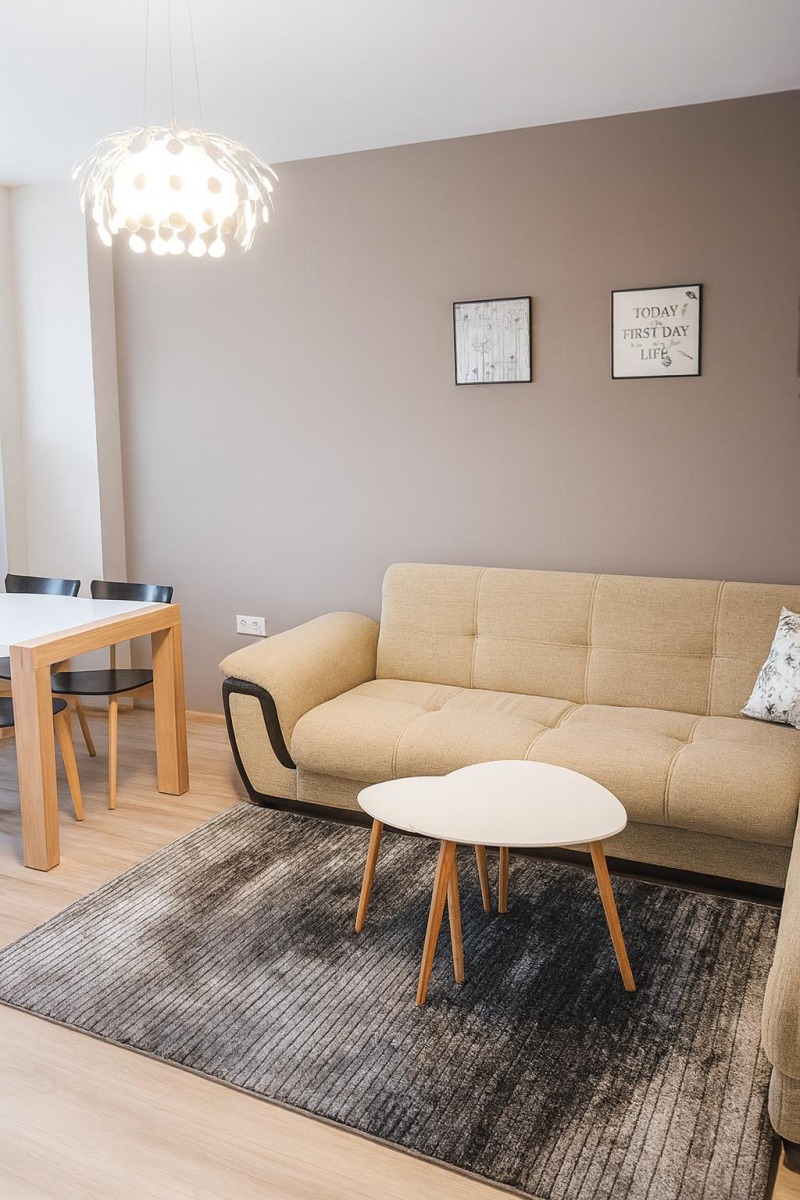 Дава под наем 3-СТАЕН, гр. Пловдив, Център, снимка 2 - Апартаменти - 52635643