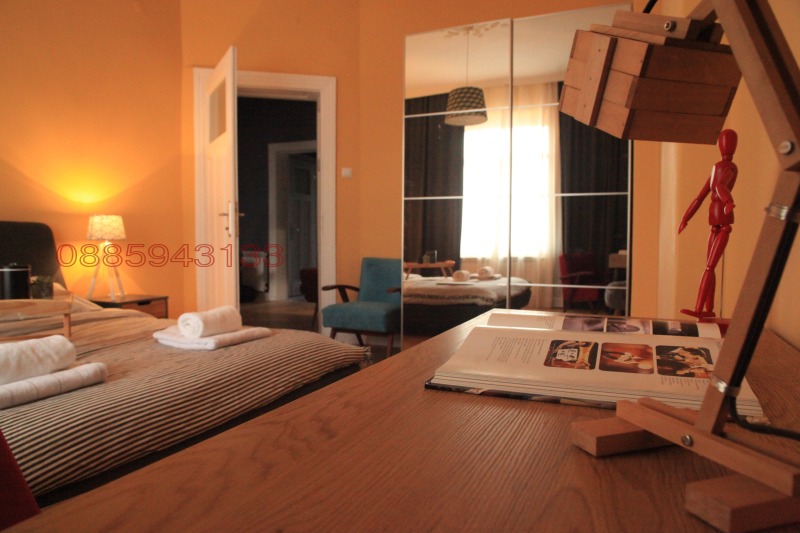 Дава под наем 3-СТАЕН, гр. София, Център, снимка 3 - Апартаменти - 53152234