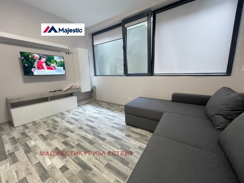 De inchiriat  Studio Sofia , Studentsci grad , 45 mp | 26675551 - imagine [3]