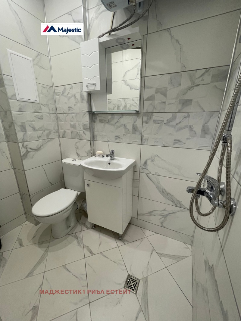 De inchiriat  Studio Sofia , Studentsci grad , 45 mp | 26675551 - imagine [4]