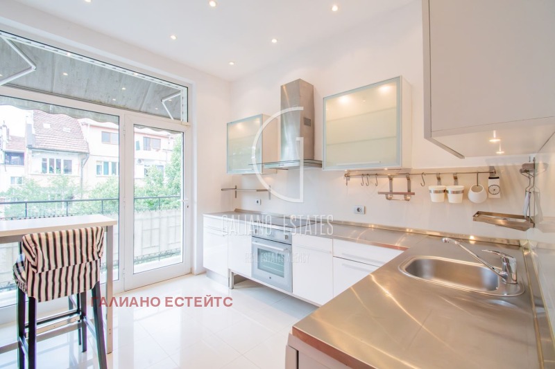 Дава под наем 3-СТАЕН, гр. София, Център, снимка 5 - Апартаменти - 52687497