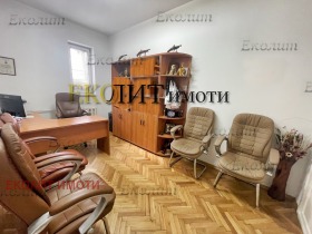 Офиси под наем в град София, Докторски паметник - изображение 5 