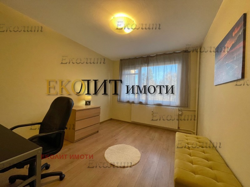 Издаје се  2 спаваће собе Софија , Лозенец , 100 м2 | 64698915 - слика [8]