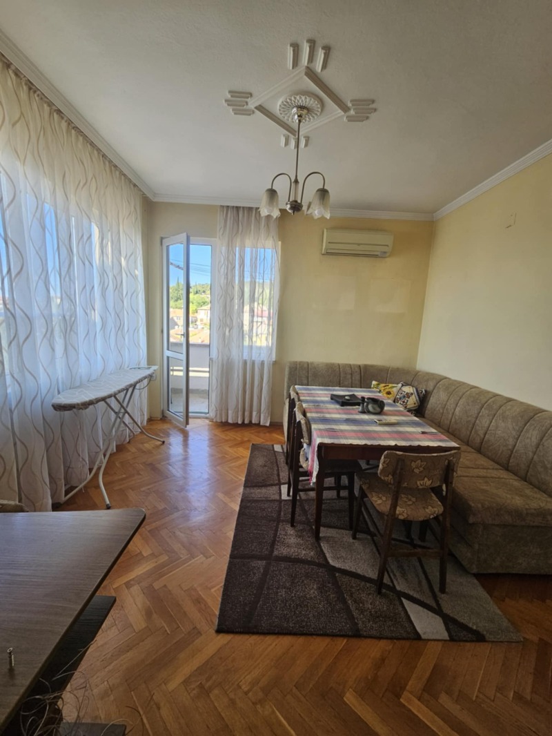 Til leje  3+ soveværelse Stara Zagora , Ayazmoto , 115 kvm | 90162217 - billede [8]