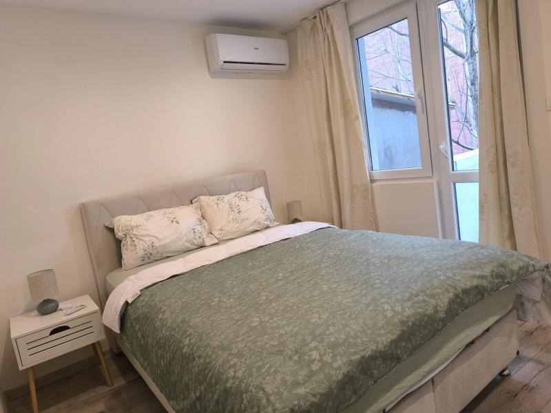 Дава под наем 3-СТАЕН, гр. Бургас, Център, снимка 3 - Апартаменти - 53360867