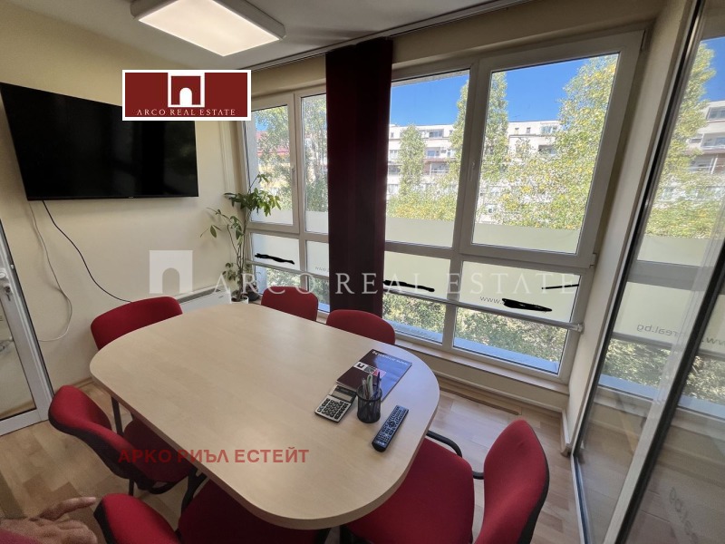 Para alugar  Escritório Sofia , Mladost 1 , 113 m² | 87395637 - imagem [11]