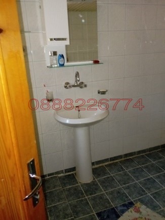 Дава под наем КЪЩА, с. Рибарица, област Ловеч, снимка 7 - Къщи - 53220563