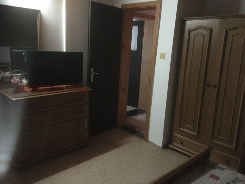 Дава под наем КЪЩА, с. Рибарица, област Ловеч, снимка 10 - Къщи - 53220563