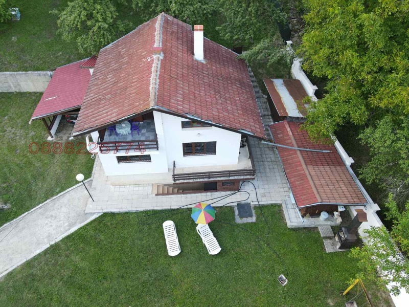 Дава под наем КЪЩА, с. Рибарица, област Ловеч