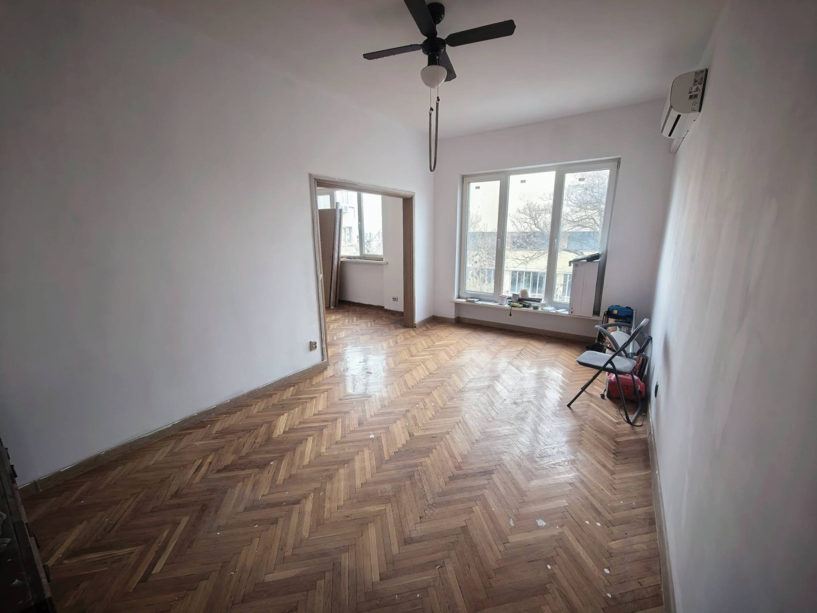 Дава под наем 3-СТАЕН, гр. София, Докторски паметник